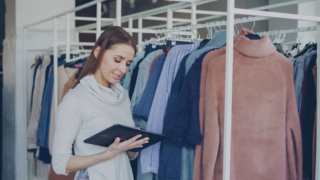 Cost Per Acquisition vs ROAS: Which to Optimize For