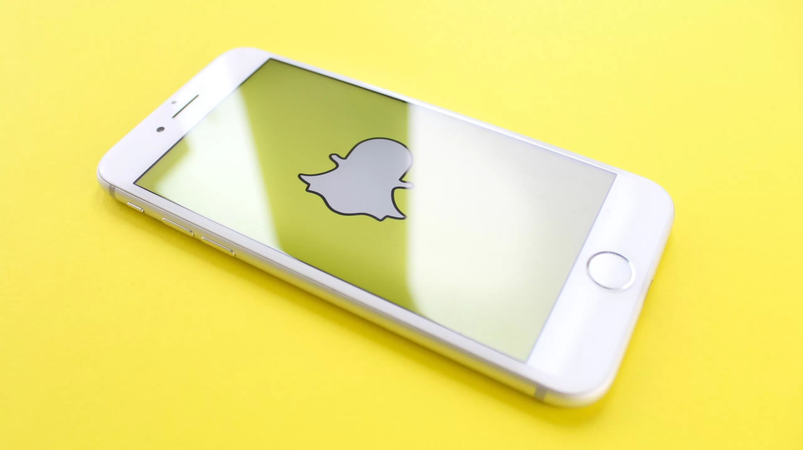 Snapchat Advertising Strategies Tailored for eCommerce Growth